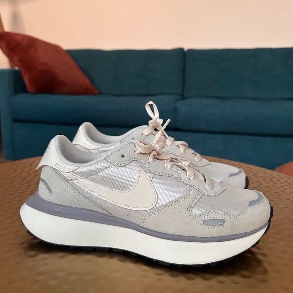 Nike Women's Phoenix Waffle in Gray and White